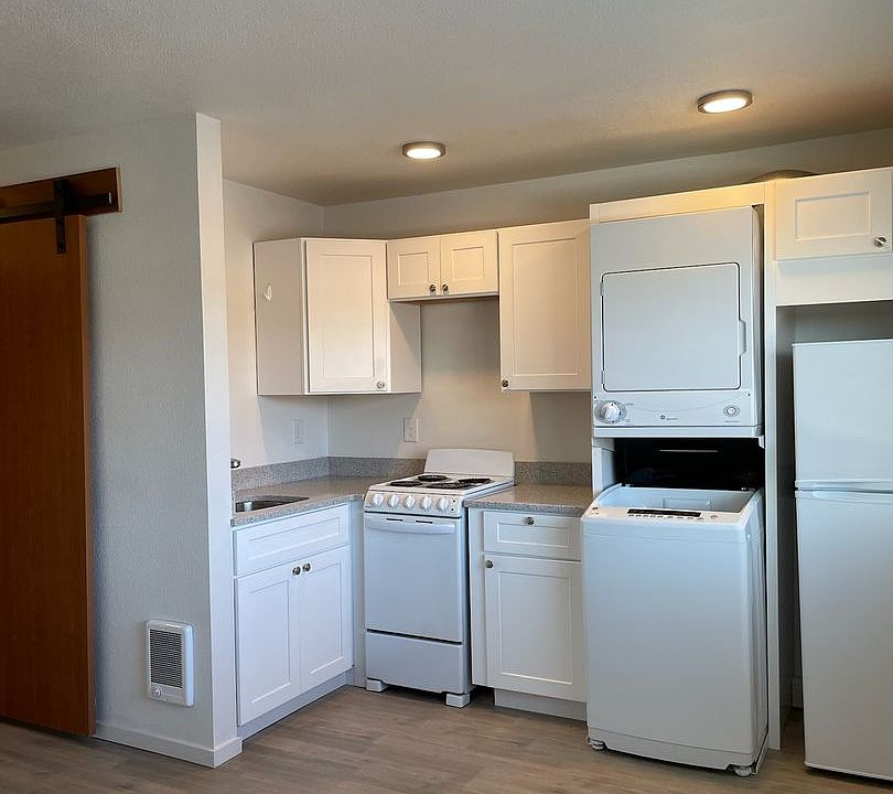 1st image of 6605 6th Ave #1218