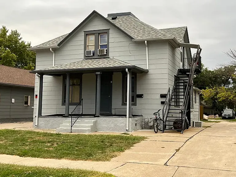 601 S 4th St #1-3 — Photo 1