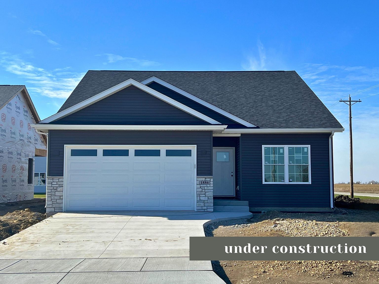 1886 Redbud Cir, Eldridge, IA 52748 MLS QC4246390 Zillow