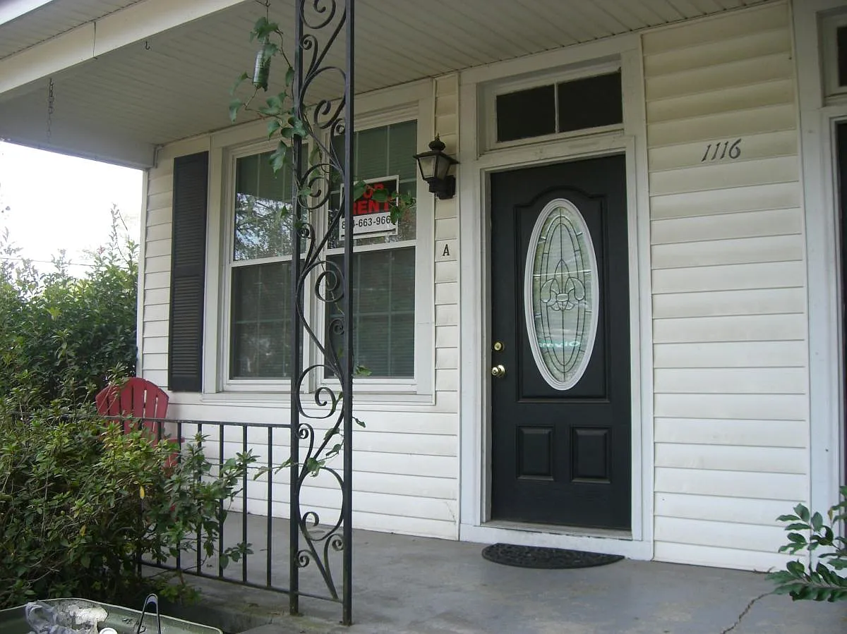 Front porch - 1116 Olympia Ave