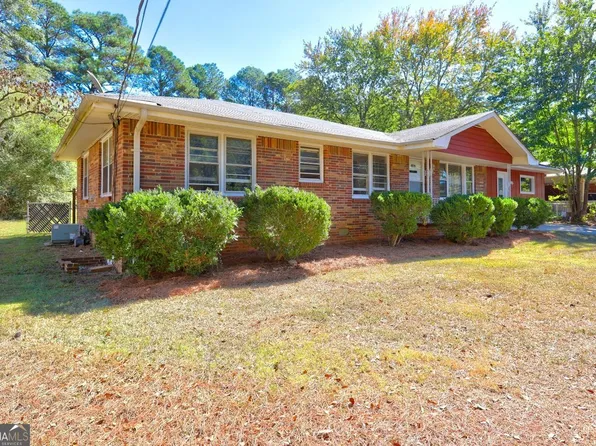 5324 Crystal Ln, Atlanta, GA 30349