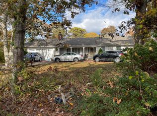 41 Oak Grove Ave, East Falmouth, MA 02536