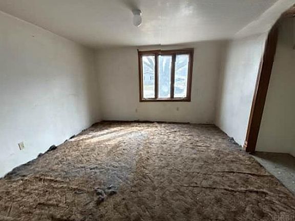 4th image of 416 1st St