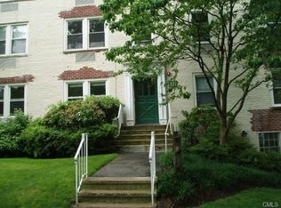 134 Woodside Grn, Stamford, CT 06905