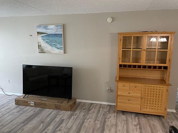 5th image of 1660 Pine Valley Dr APT 205