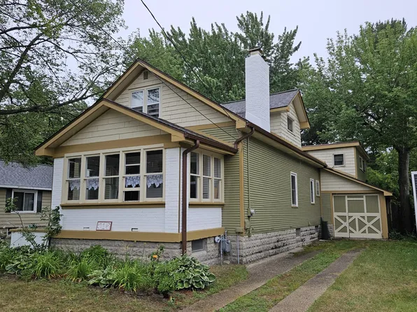 516 E Exchange St, Spring Lake, MI 49456