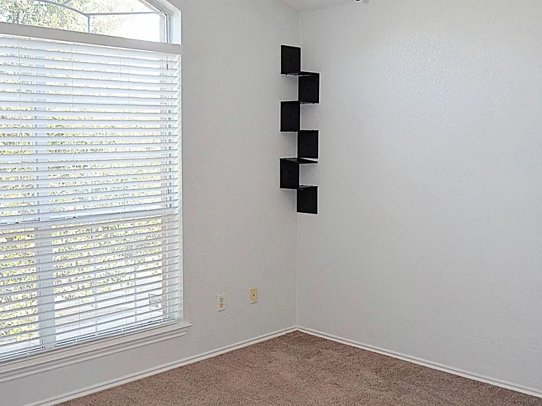 5000 Sydney Harbour Ct — Photo 36