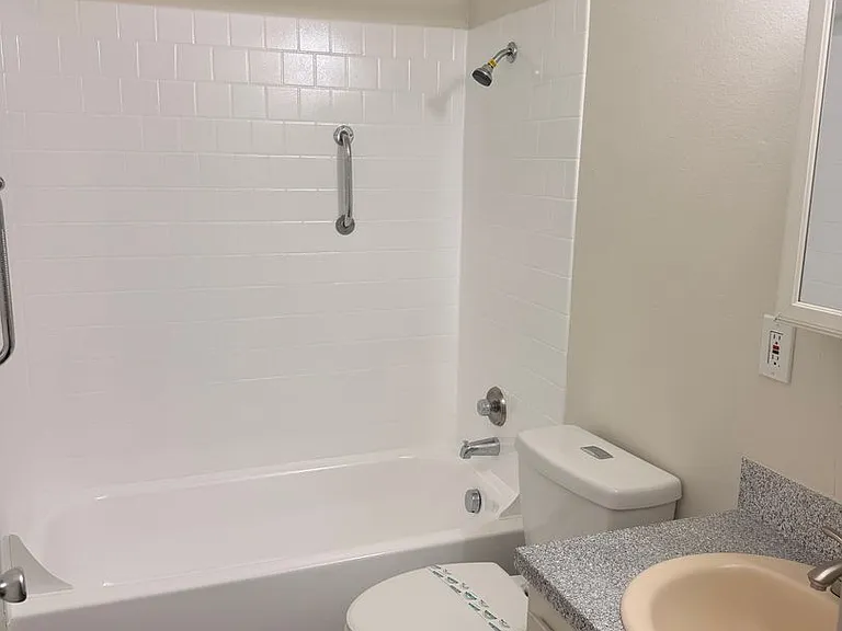 S815 - Star Apartments — Photo 27