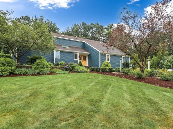 15 Catalpa Cir, Holden, MA 01520