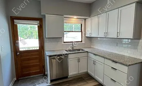 3 bed, 1.0 bath, 1191 sqft, $1,375 — Photo 4