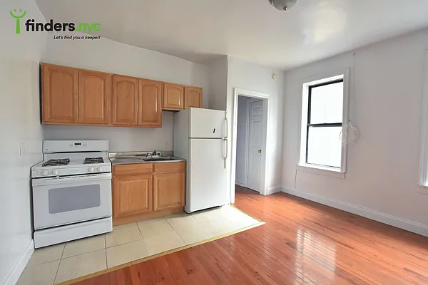 Rented by Clove Realty LLC | media 1