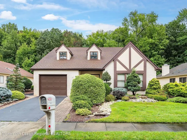 94 Murray Hill Terrace, Marlboro, NJ 07746