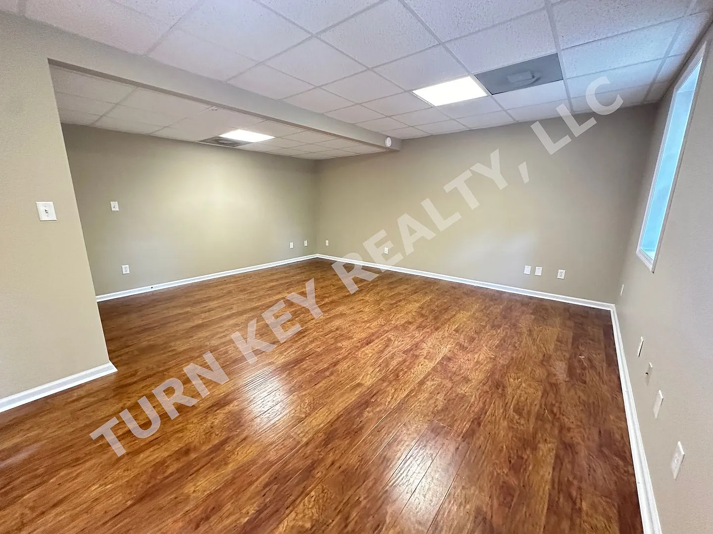 110 Clay Drive — Photo 3