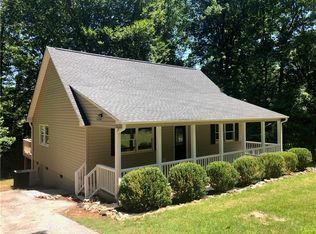 112 Golden Springs Dr, Liberty, SC 29657