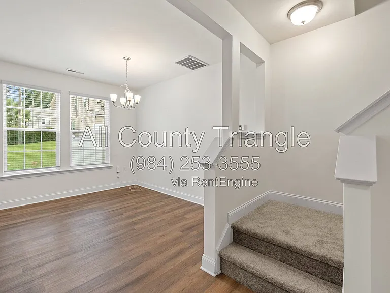 1005 Amber Shadow Dr — Photo 11