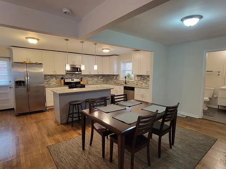 3010 Santa Monica Dr — Photo 10