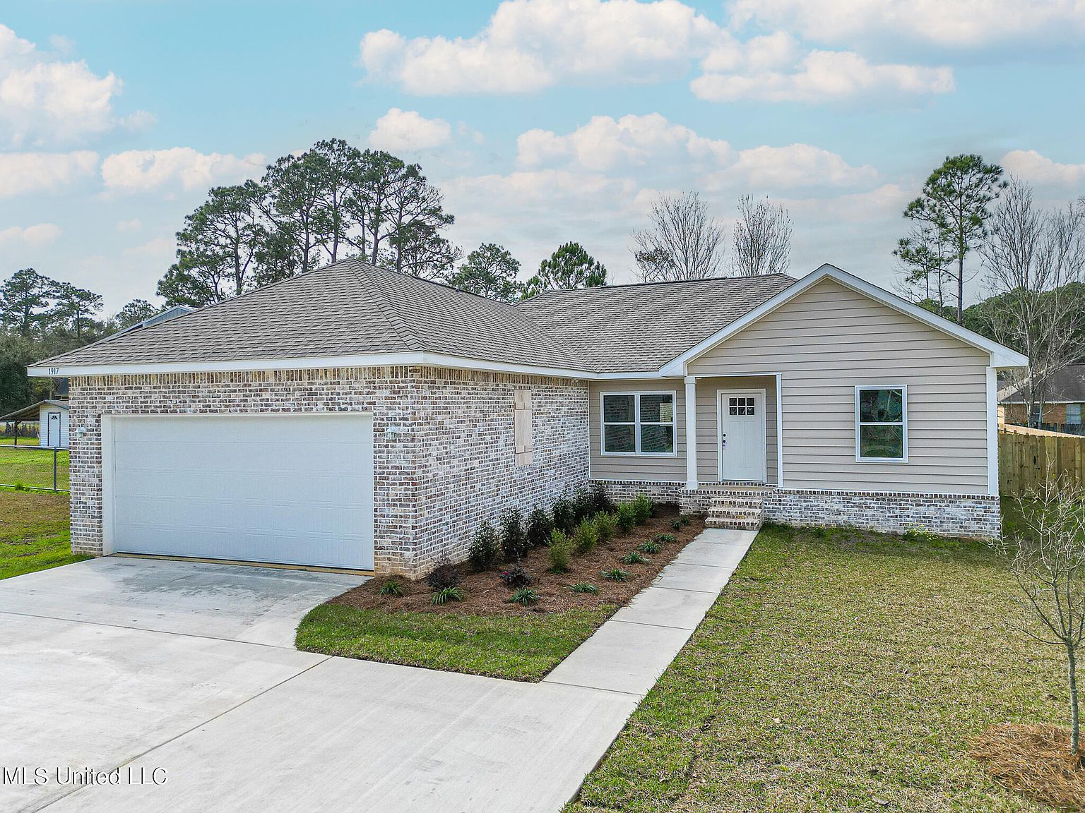 1917 Beachview Dr, Ocean Springs, MS 39564 Zillow