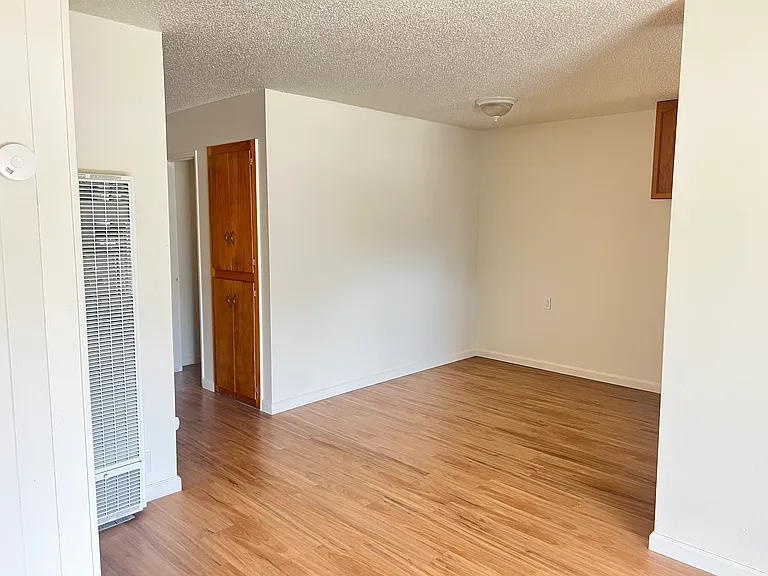 13940 Hackett St #2 — Photo 4