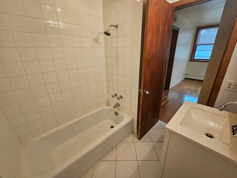 2727 Central St #1S — Photo 10