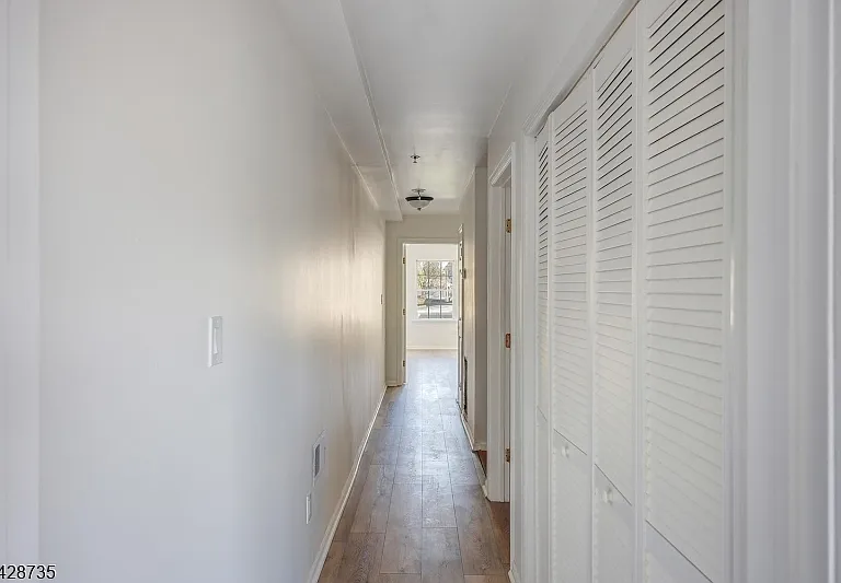 566 Pennsylvania Ave #E2 — Photo 16