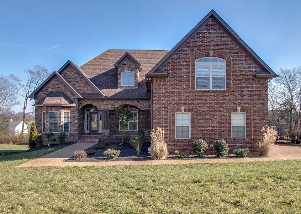 1st image of 312 Ironwood Cir