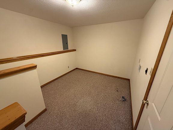 4th image of 1212 Vest Dr #1212