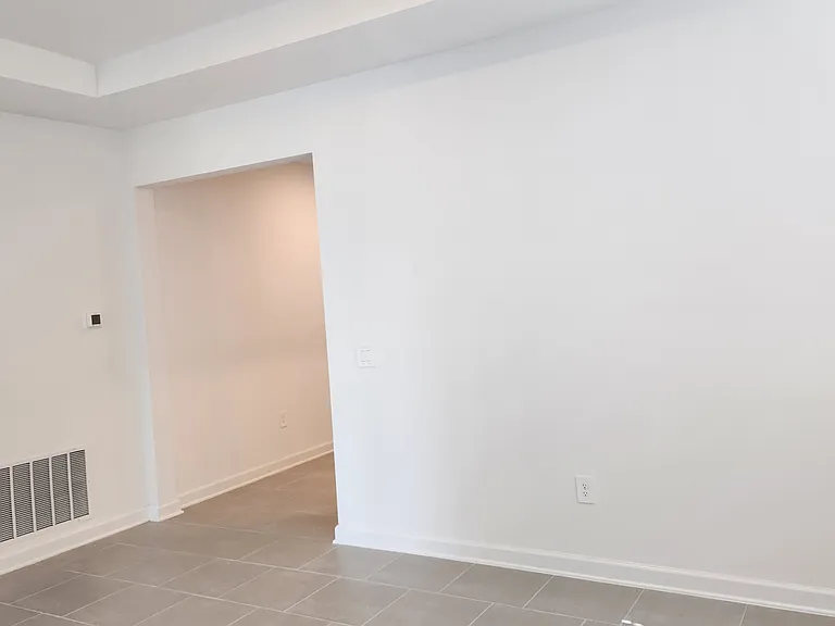 4635 Wandsworth Way — Photo 14