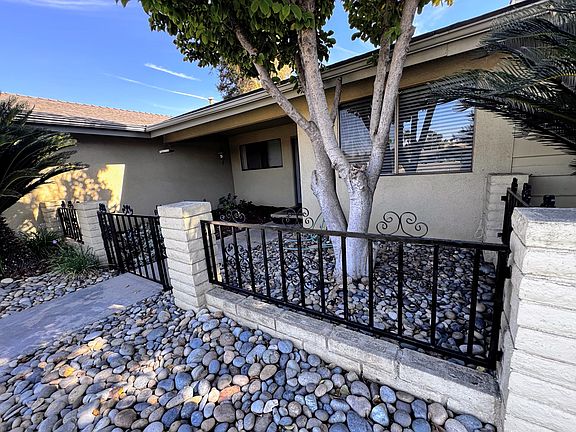 5th image of 461 Ruma Rancho Court