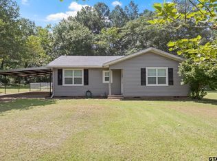 655 Daingerfield St, Pittsburg, TX 75686
