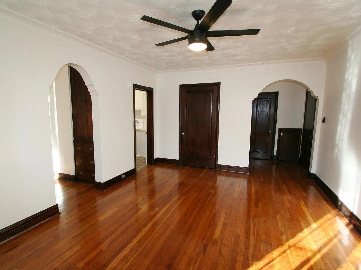 1 bed, 650 sqft, $1,495 — Photo 4