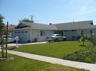 1522 W Flora St, Santa Ana, CA 92704