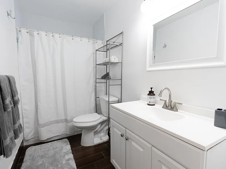 555 NW 87th St — Photo 28