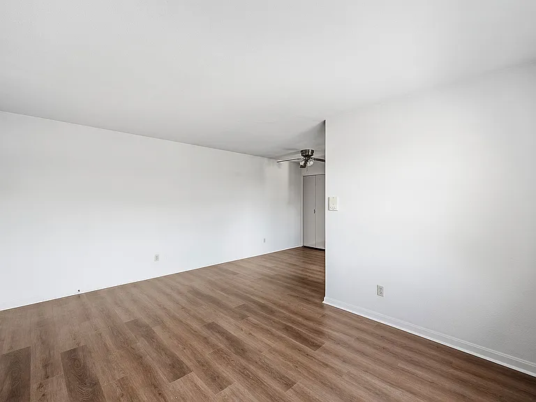 3828 Washington Ave #11 — Photo 4