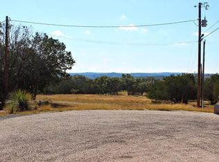 925 Estates Dr, Kerrville, TX 78028