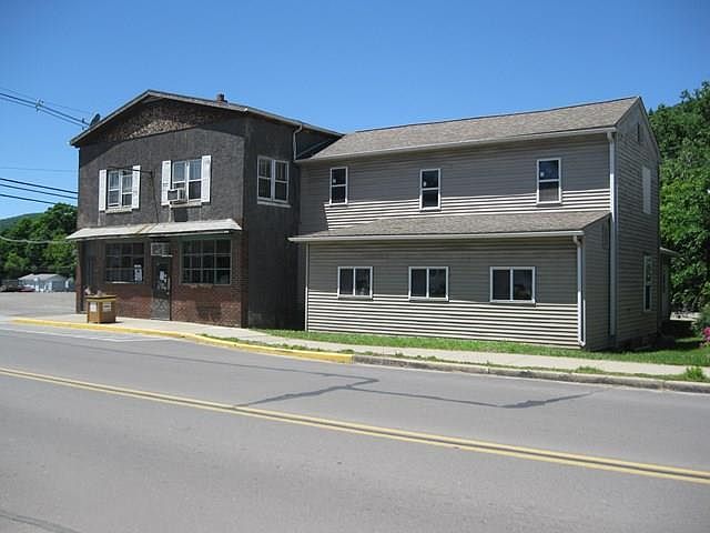 1st image of 203 E Main St