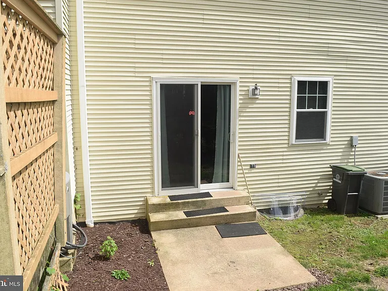 1006 Davids Run — Photo 23