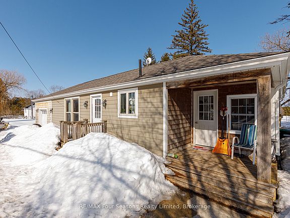 4th image of 1046 County Road 124 Rd N