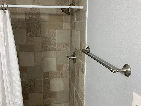 4th image of 6608 Tamar Dr APT B