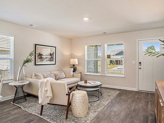 2nd image of 362 Farmers Passage Loop