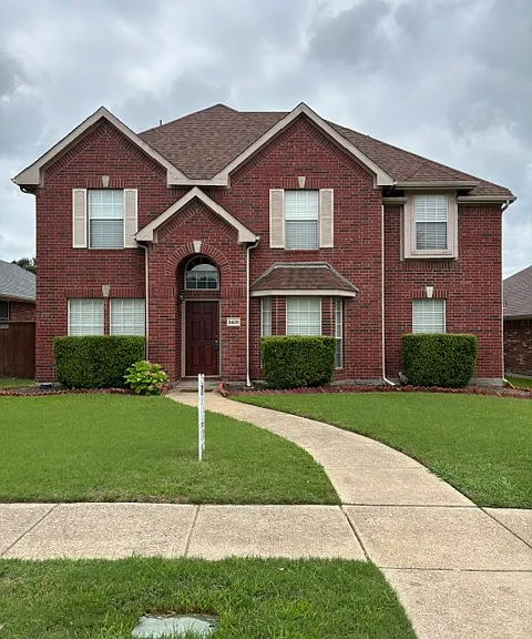 2420 Cimmaron Dr — Photo 1