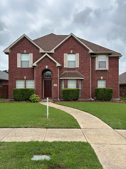 1st image of 2420 Cimmaron Dr