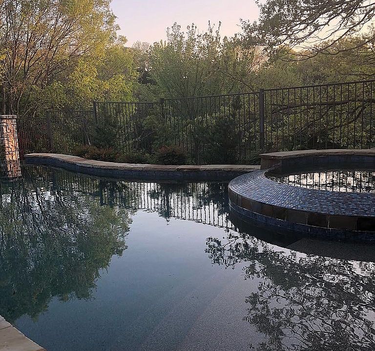 1st image of 1701 Briaroaks Dr