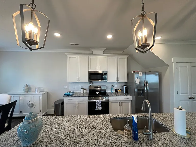 7404 Springwater Dr — Photo 8