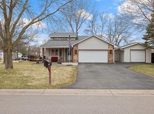 11807 Pennsylvania Ave N, Champlin, MN 55316