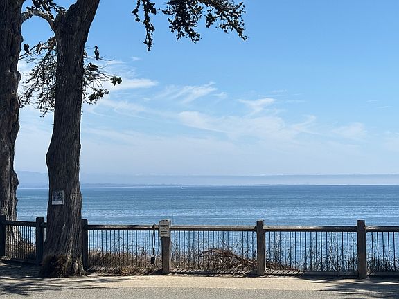 Pleasure Point nearby