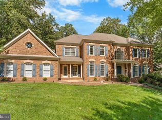 3227 Foxvale Dr, Oakton, VA 22124