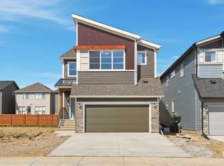 282 S Heartwood Gdns SE, Calgary, AB T3S 0R5