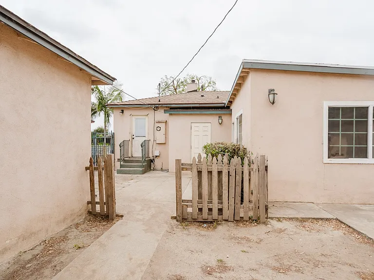 5917 Bartmus St — Photo 36