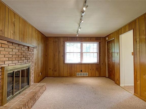 5th image of 4011 Benden Cir