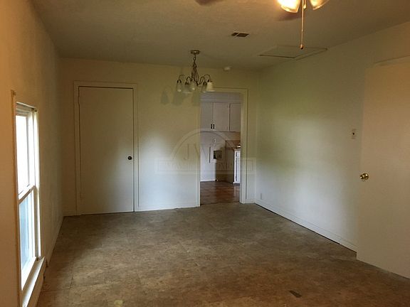 2nd image of 705 Morris Dr